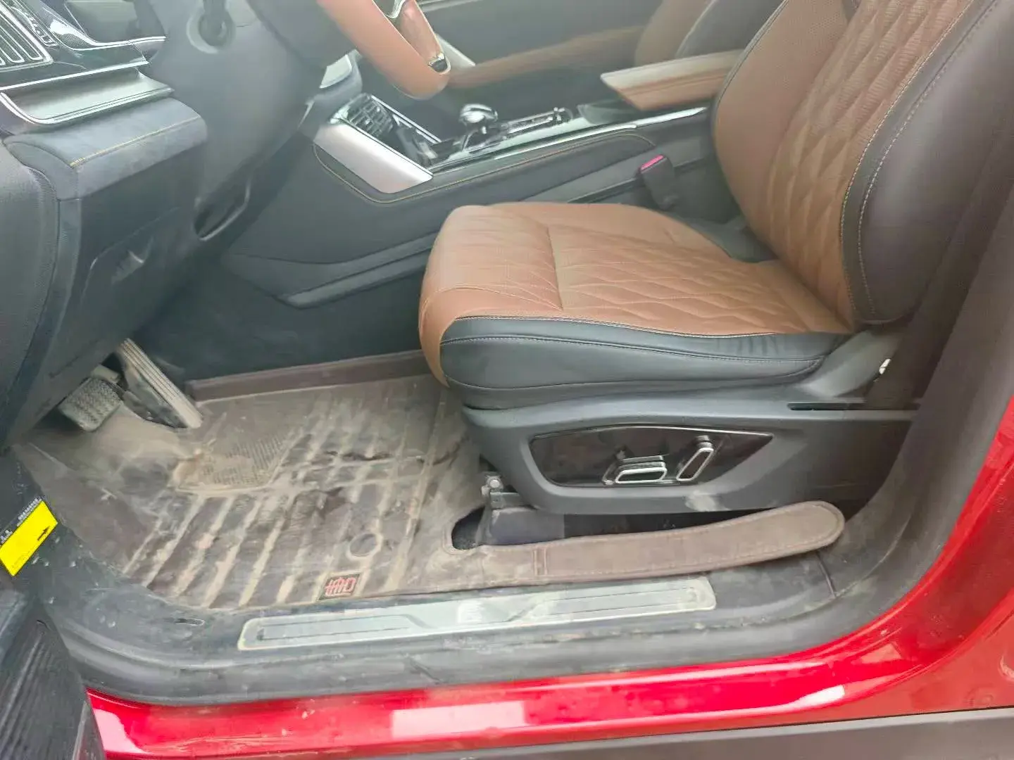 2021 BYD TANG thumbnail 2