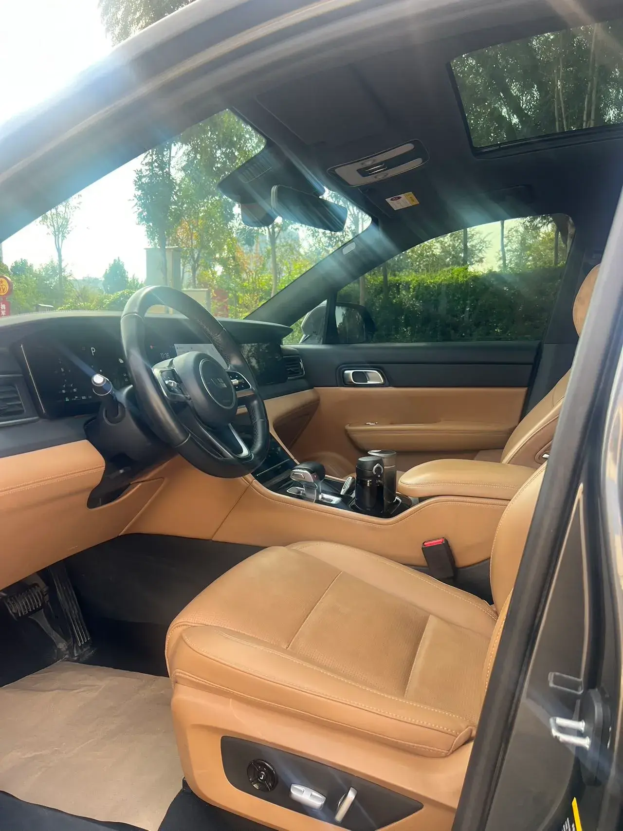 2021 LI ONE thumbnail 3