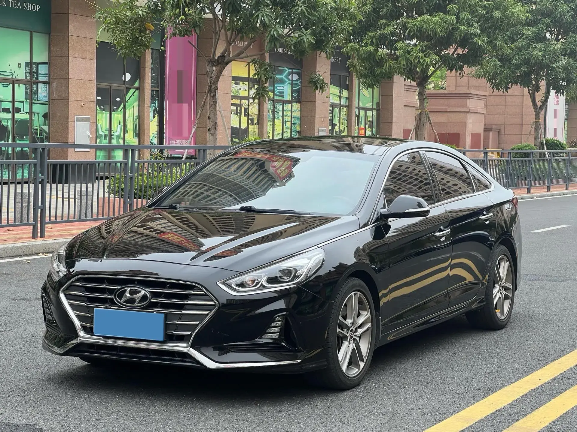 2018 HYUNDAI SONATA view 1