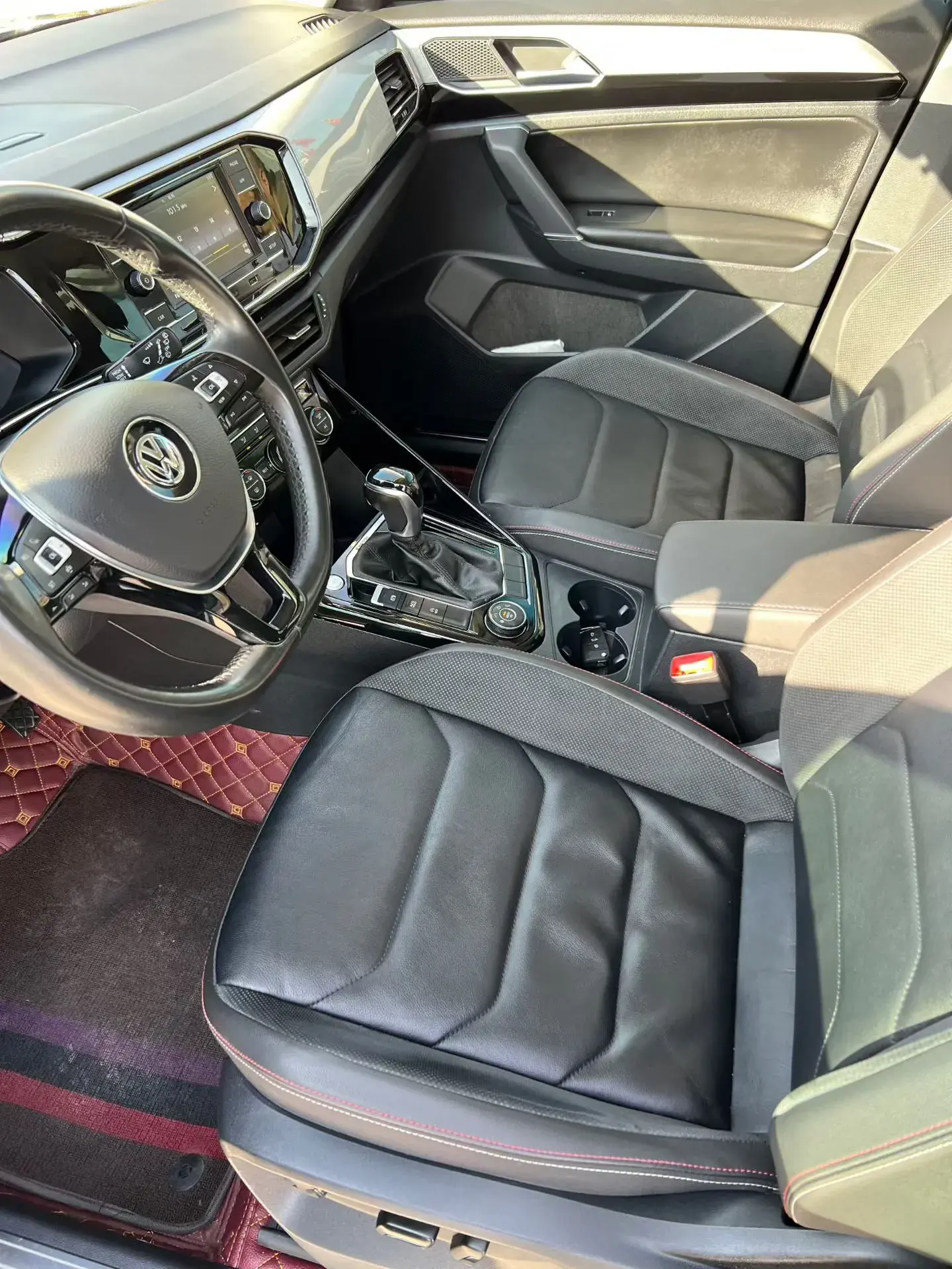 2019 VOLKSWAGEN TAYRON thumbnail 4