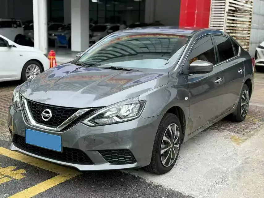 2021 NISSAN SYLPHY view 1