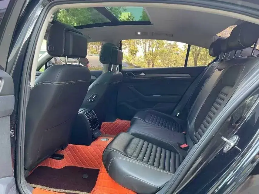 2020 VOLKSWAGEN MAGOTAN thumbnail 3