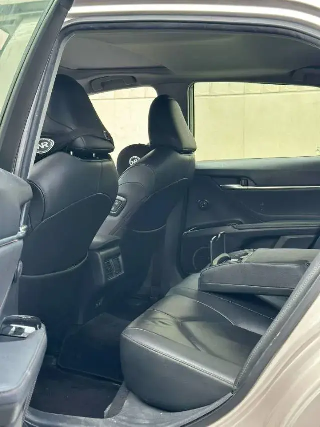 2019 TOYOTA CAMRY thumbnail 4