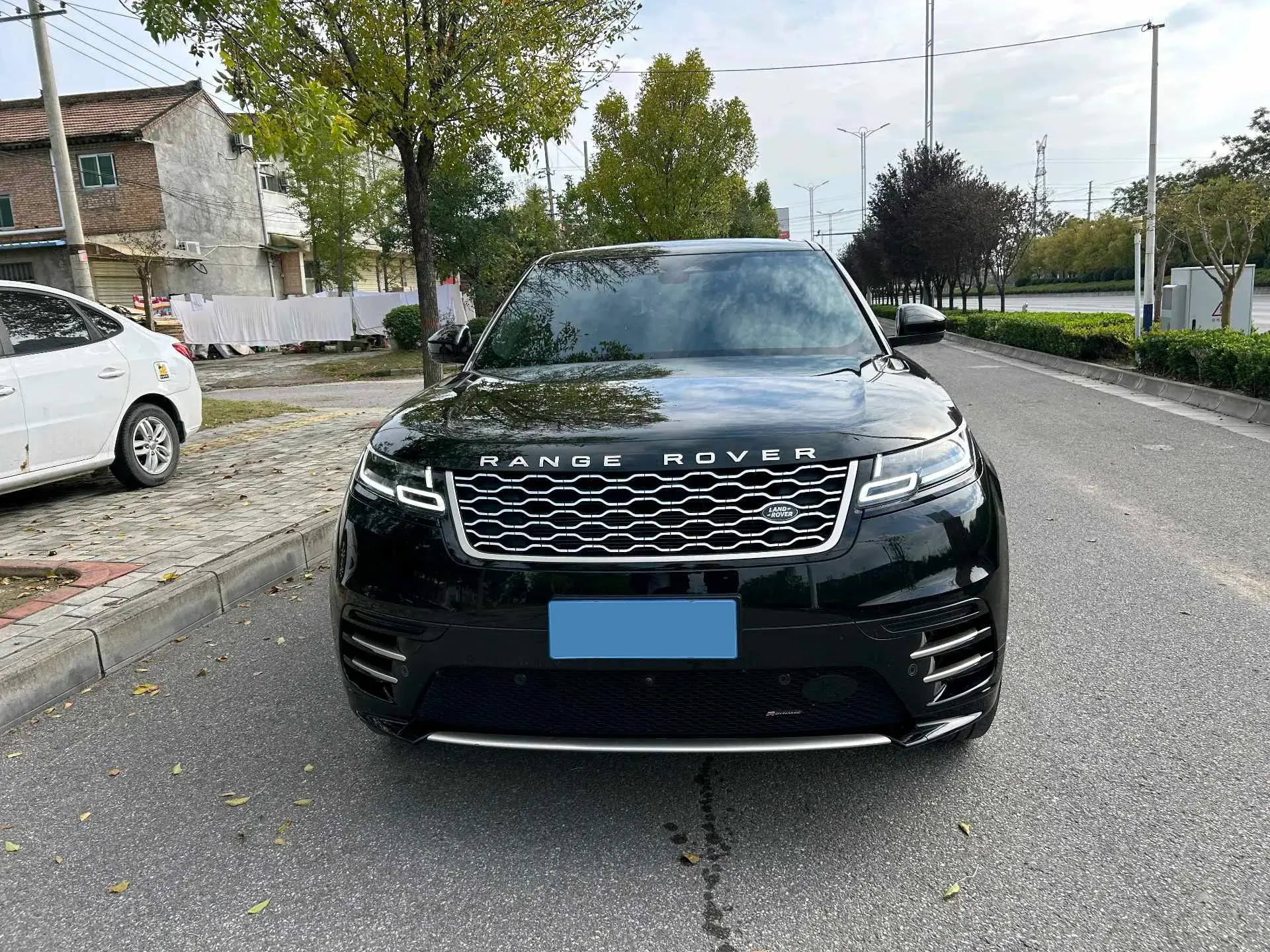 2022 LAND ROVER thumbnail 2