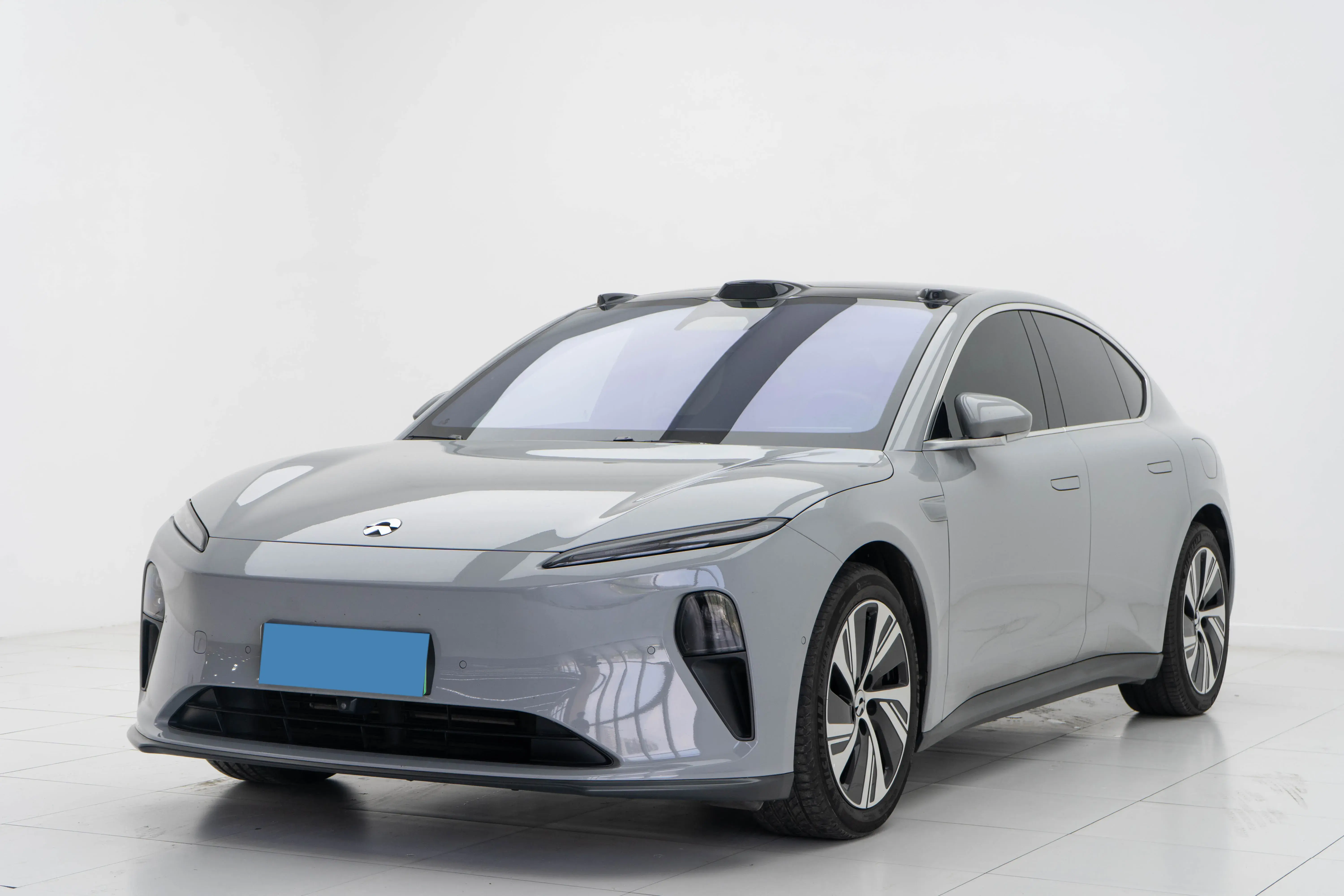 2024 NIO ET5 view 1