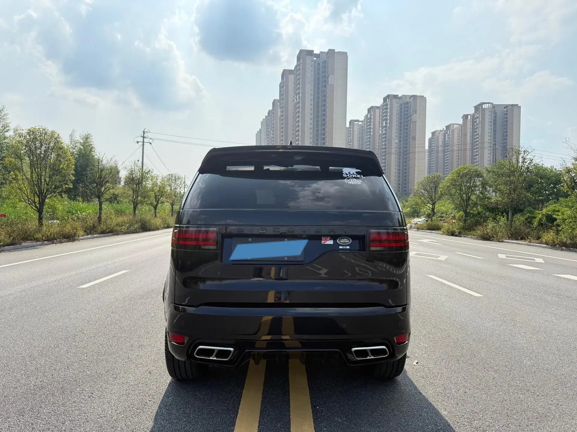 2024 LAND ROVER thumbnail 4