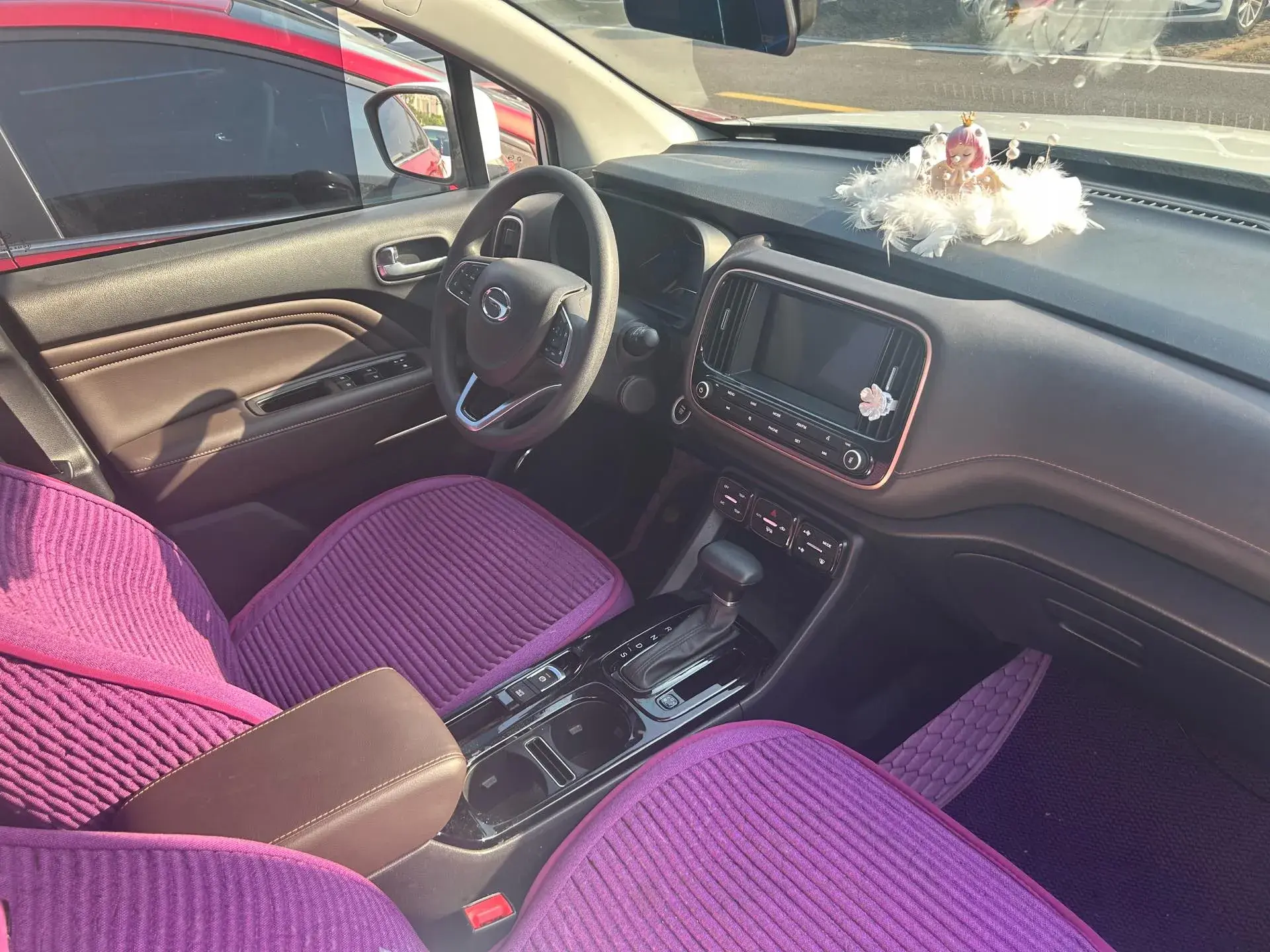 2017 GAC TRUMPCHI thumbnail 3