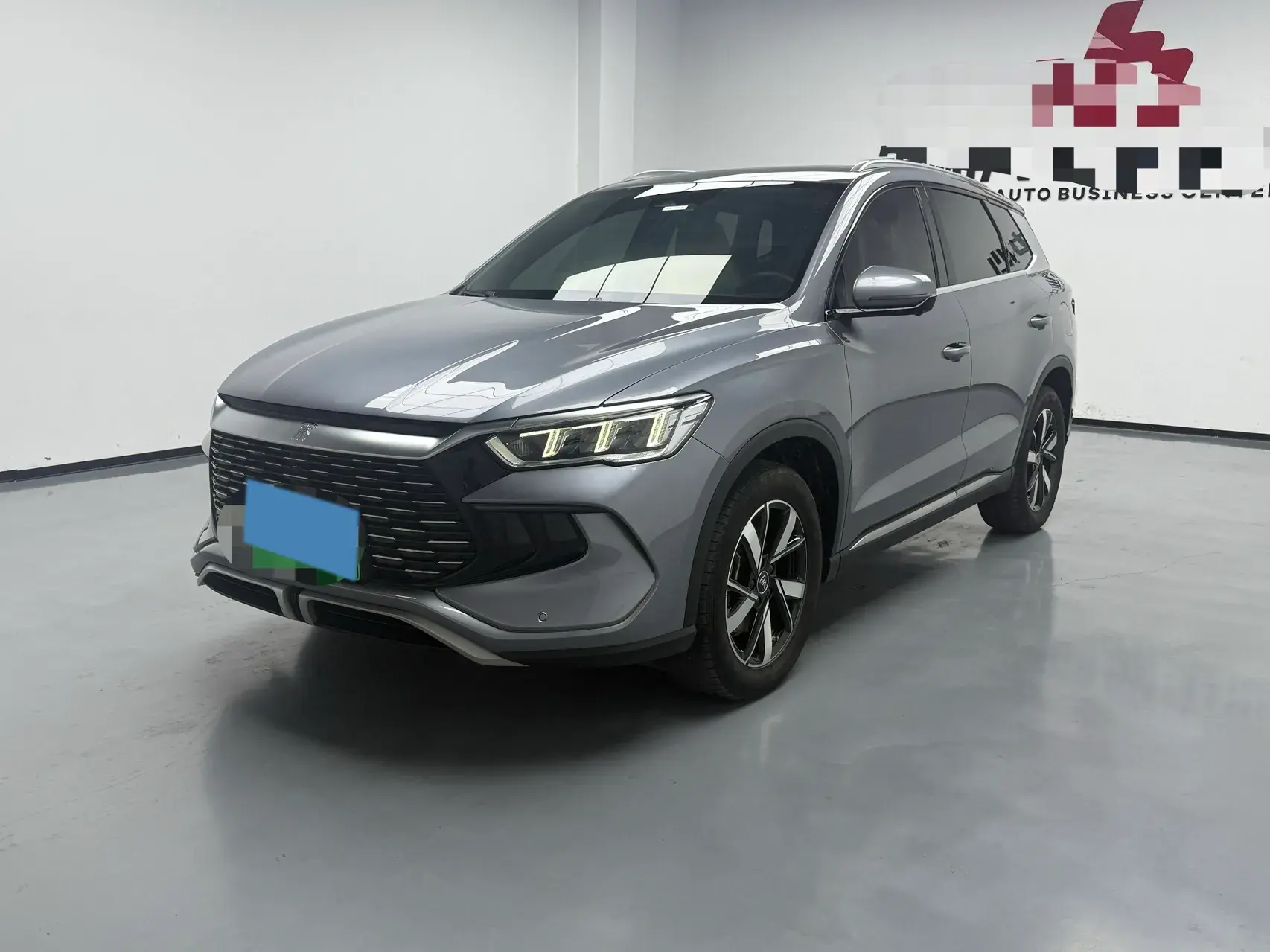 2023 BYD SONG view 1