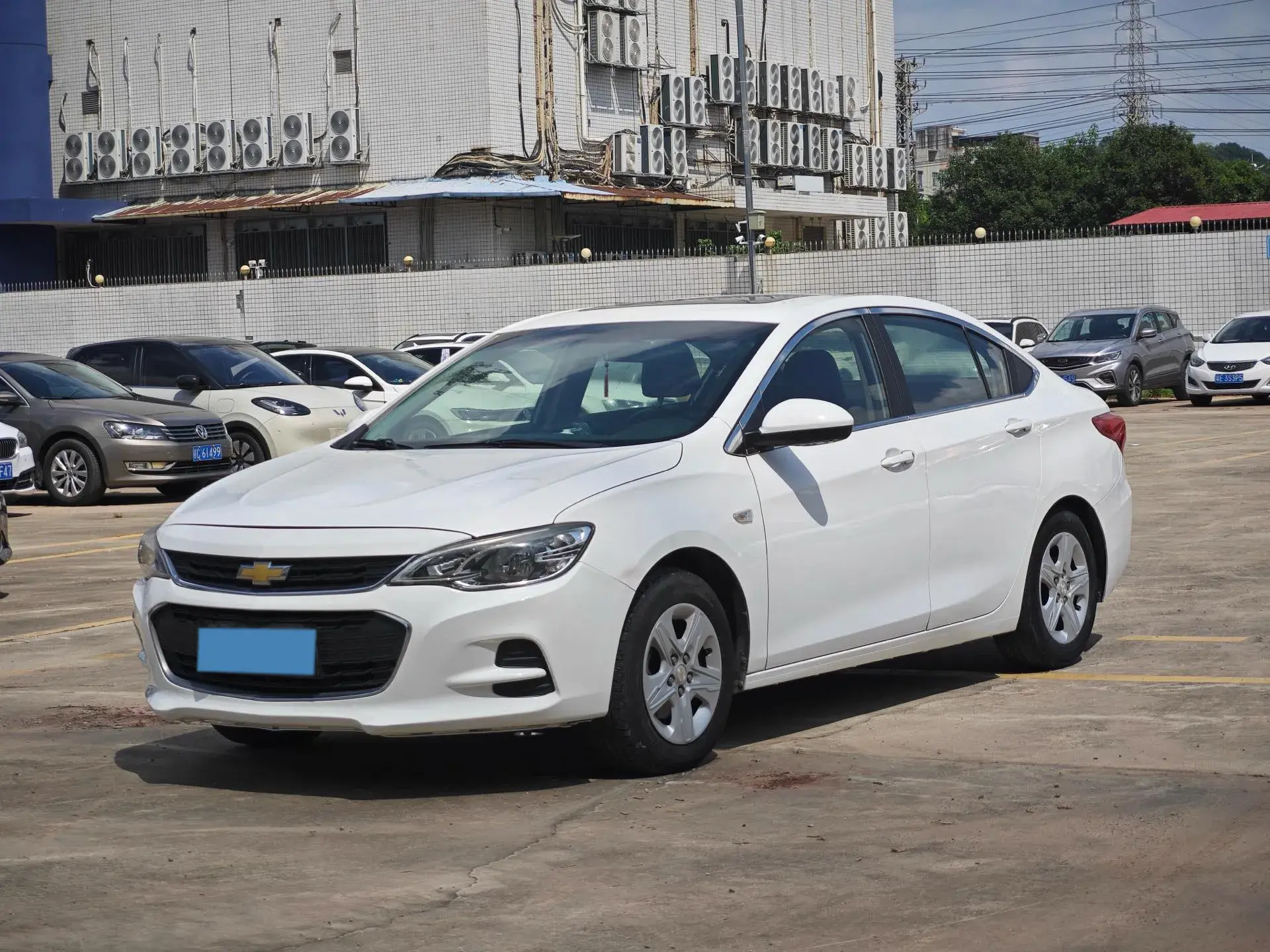 2019 CHEVROLET CAVALIER view 1