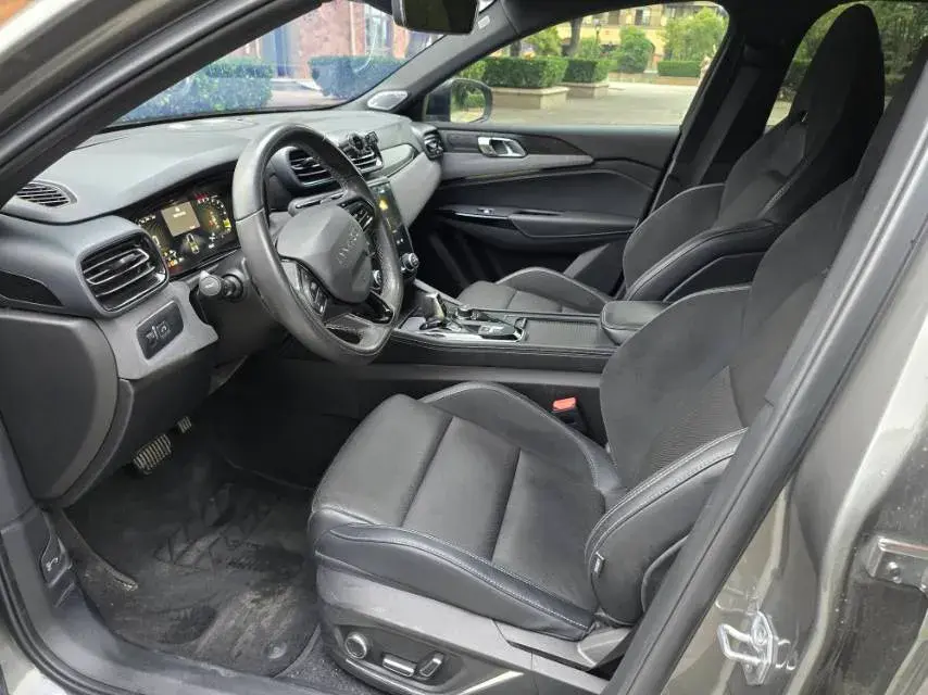 2022 LYNK&CO 03 thumbnail 4