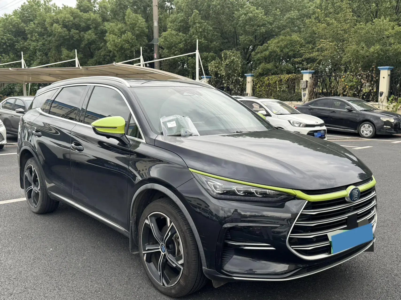 2021 BYD TANG thumbnail 2