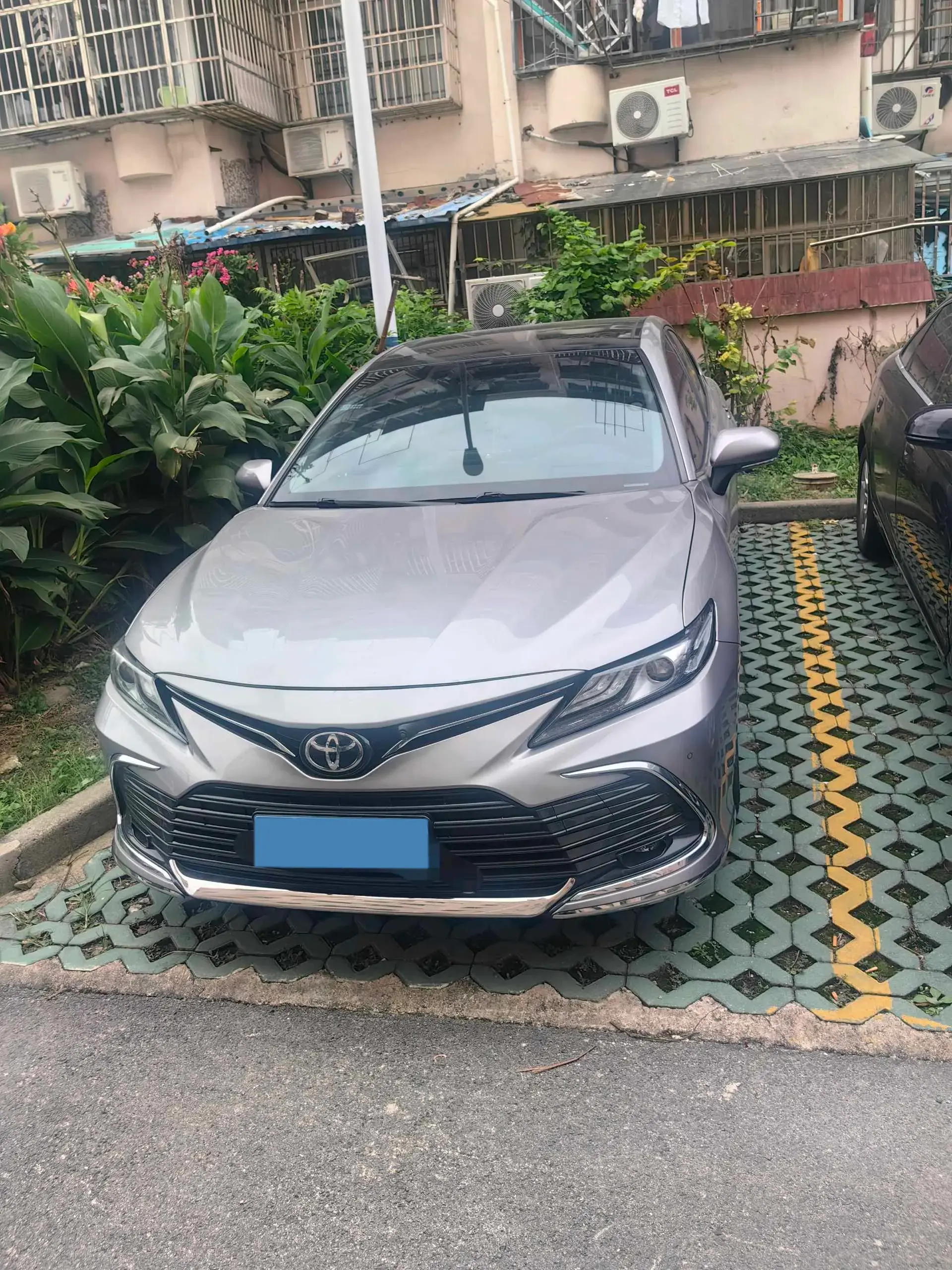 2021 TOYOTA CAMRY thumbnail 2