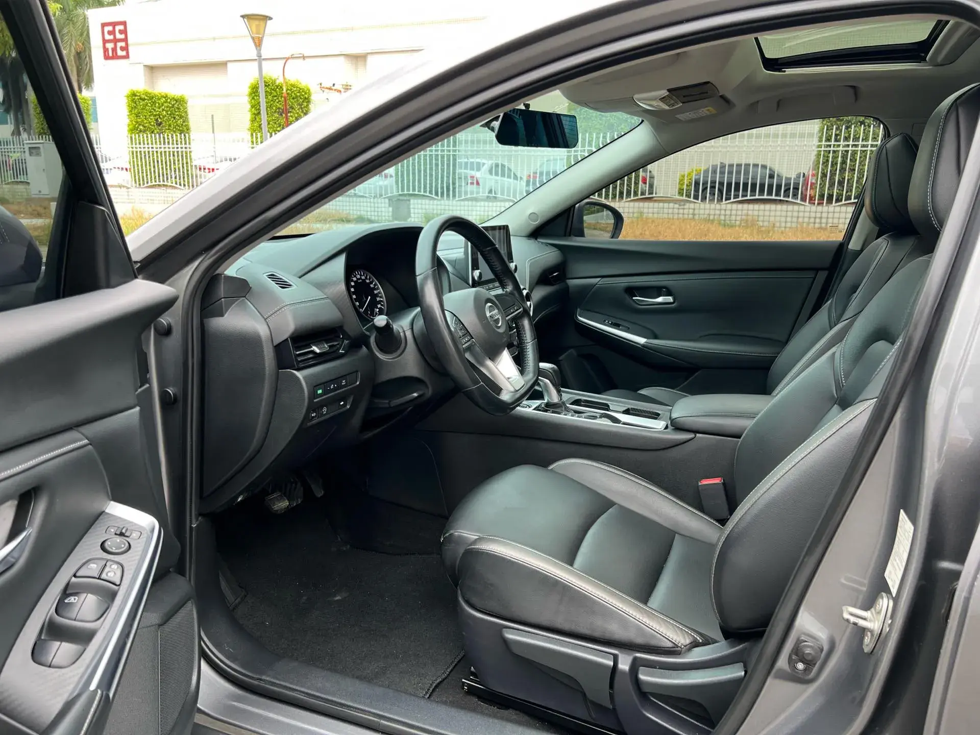 2020 NISSAN SYLPHY thumbnail 4