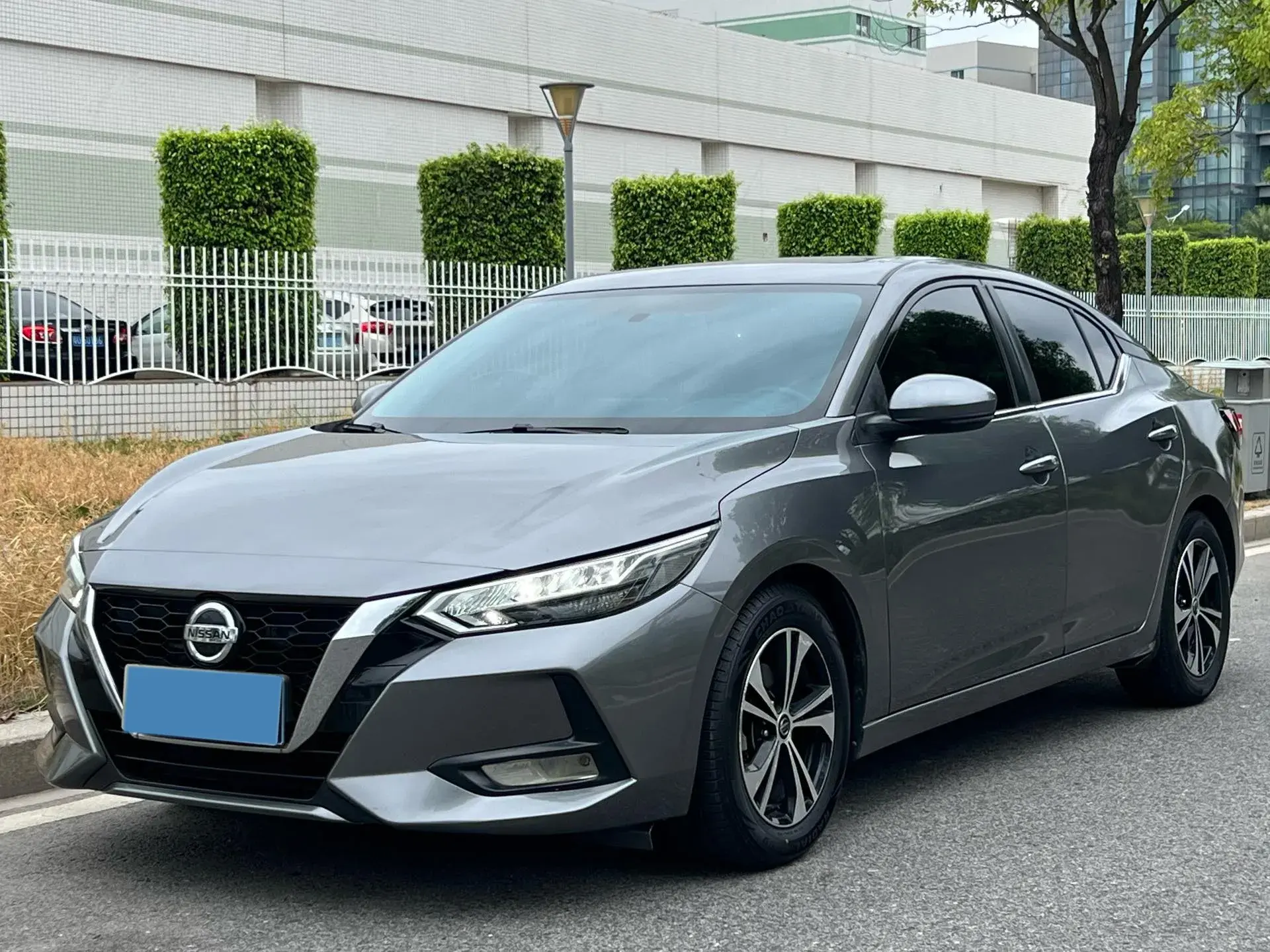 2020 NISSAN SYLPHY view 1