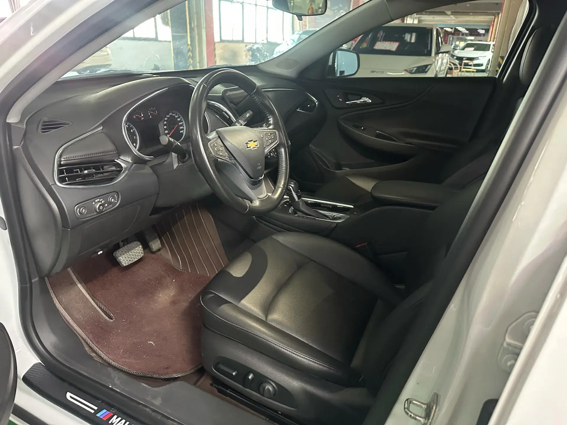 2022 CHEVROLET MALIBU thumbnail 4