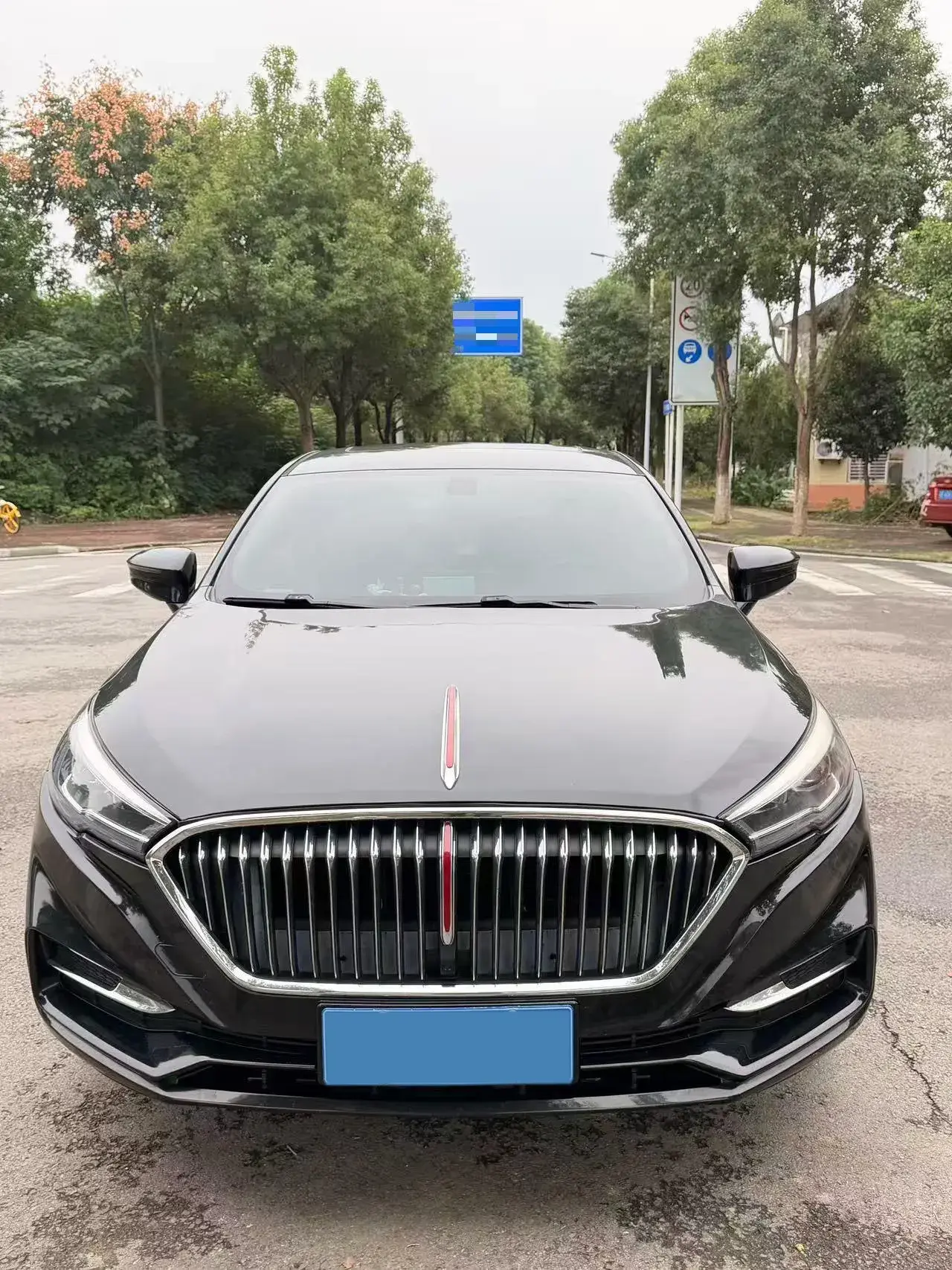 2019 HONGQI H5 thumbnail 2