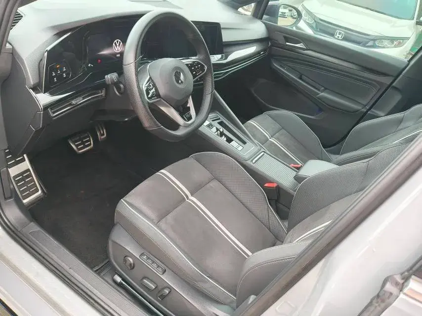 2021 VOLKSWAGEN GOLF thumbnail 4