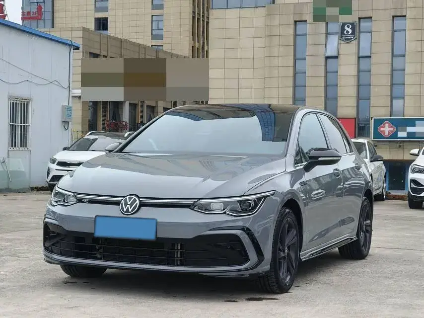 2021 VOLKSWAGEN GOLF view 1