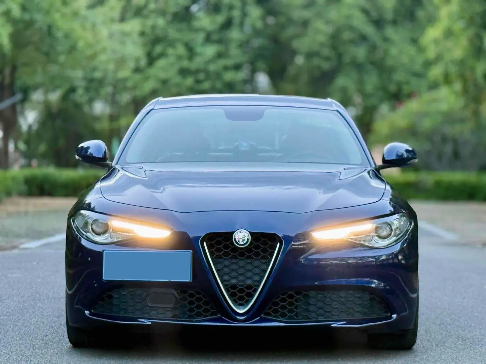 2017 ALFA ROMEO thumbnail 2