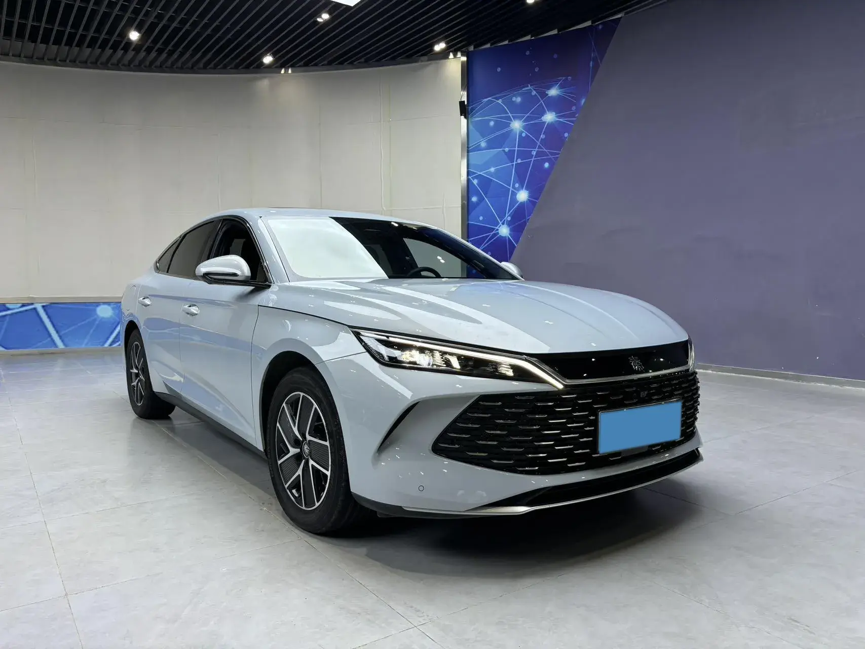 2024 BYD QINL thumbnail 3