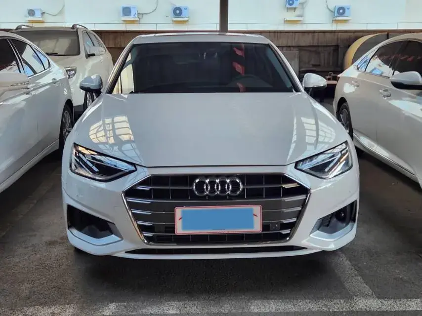 2022 AUDI A4L thumbnail 2