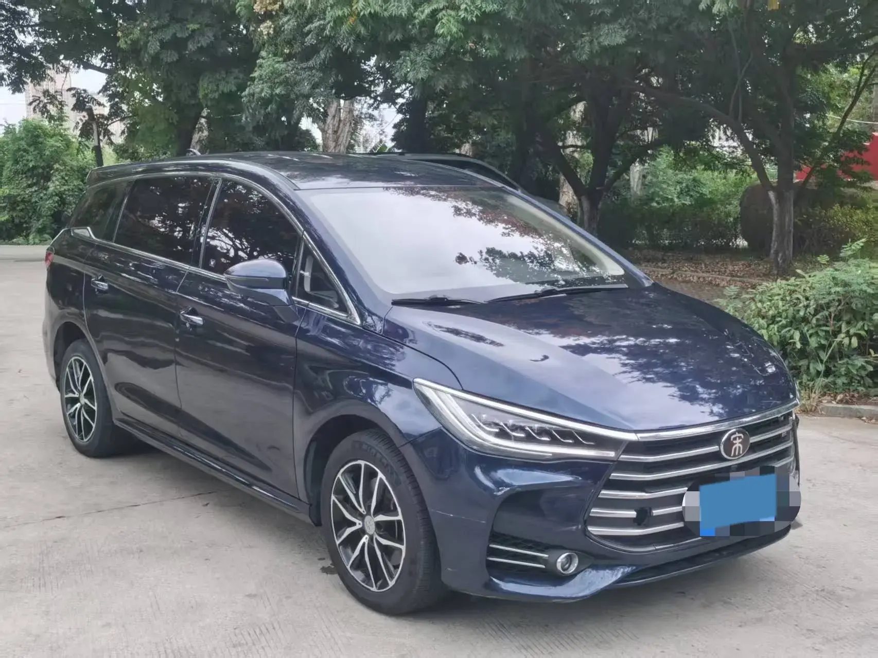 2018 BYD SONG thumbnail 3