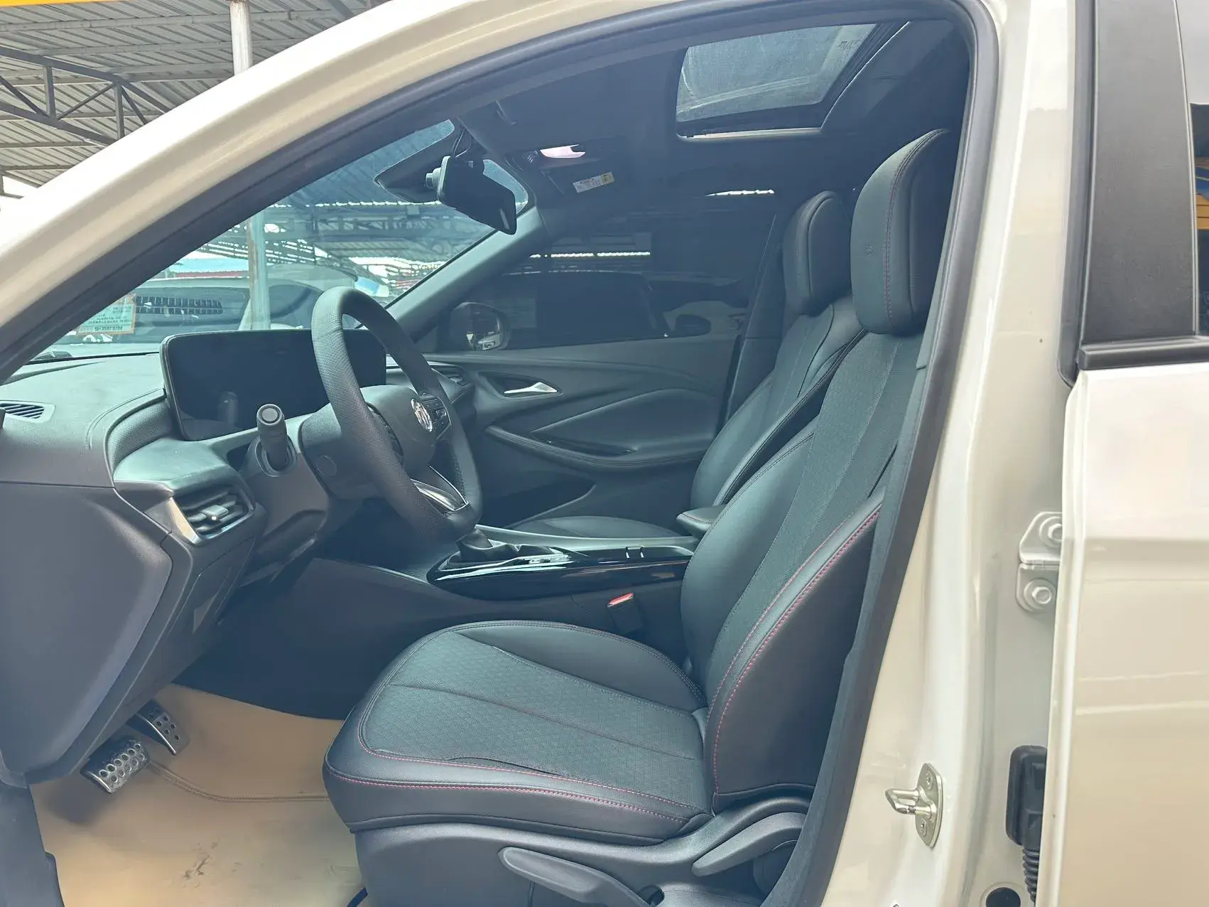 2023 BUICK VERANO thumbnail 4