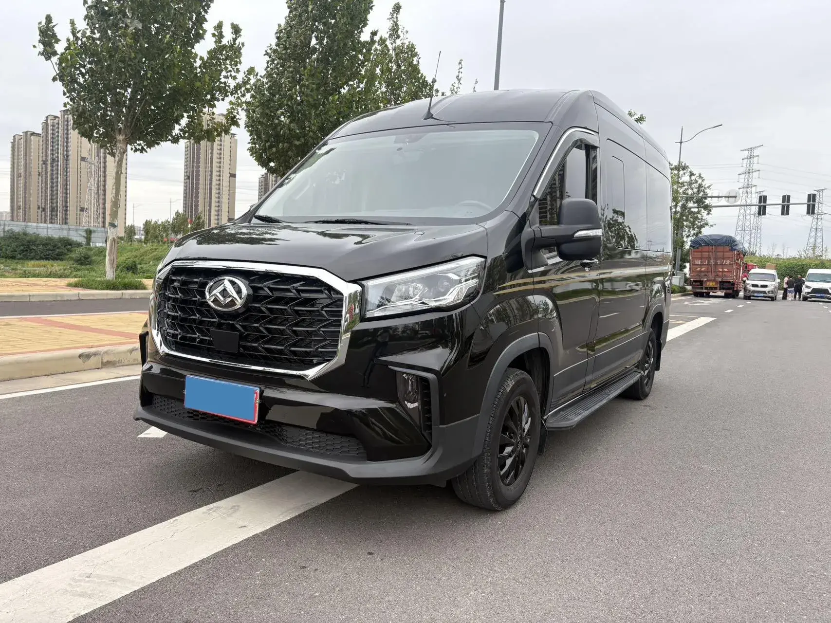 2024 MAXUS XINTU view 1