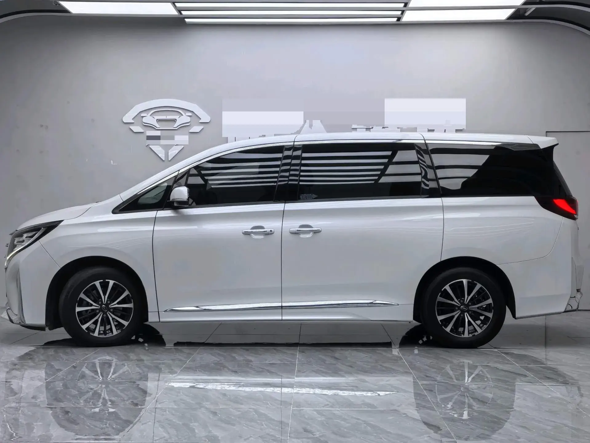 2023 GAC TRUMPCHI thumbnail 3
