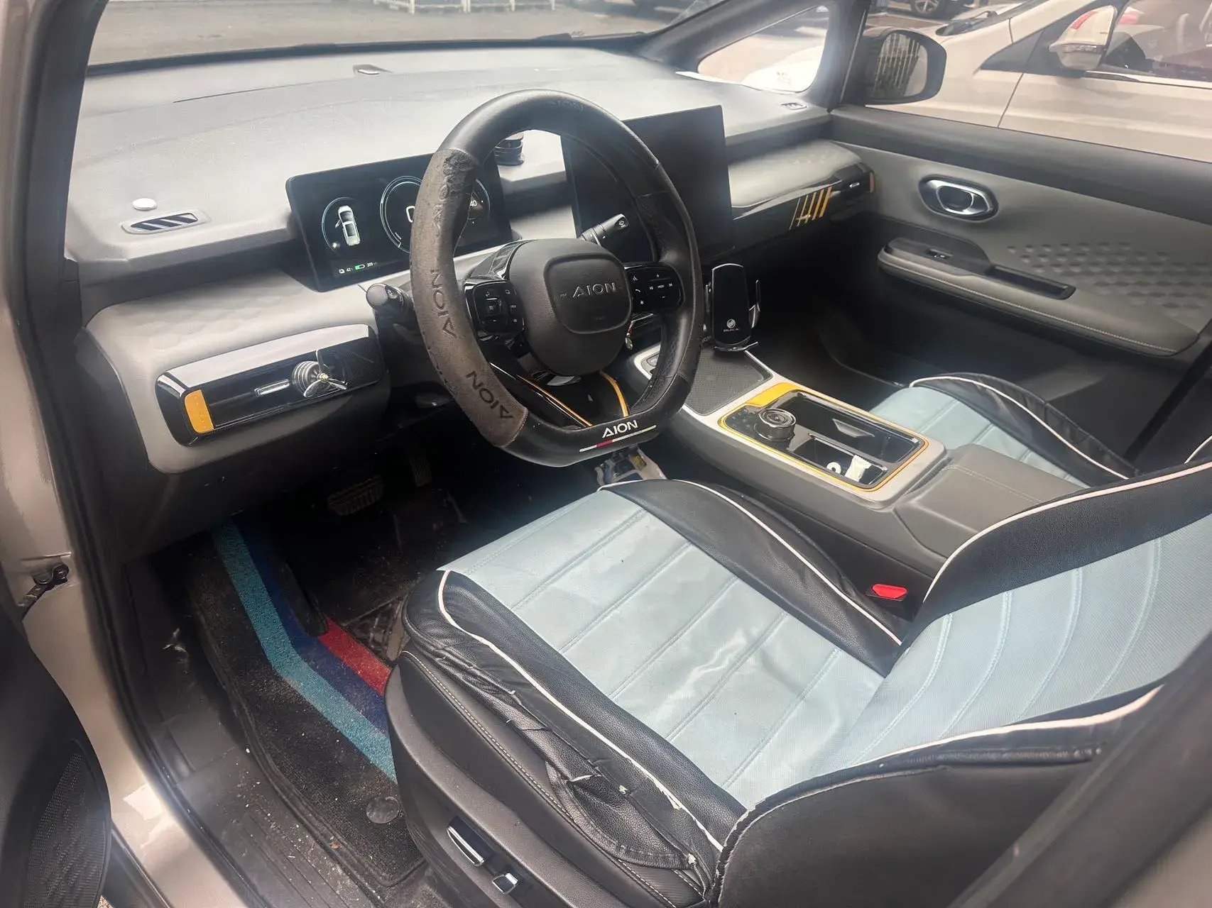 2022 AION Y thumbnail 2