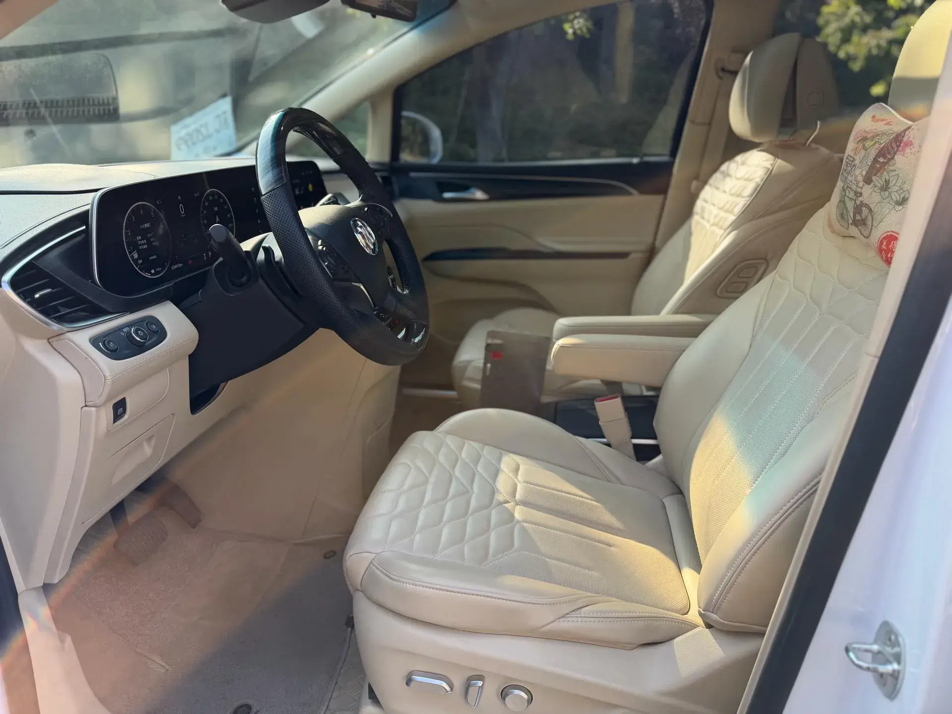 2022 BUICK GL8 thumbnail 4