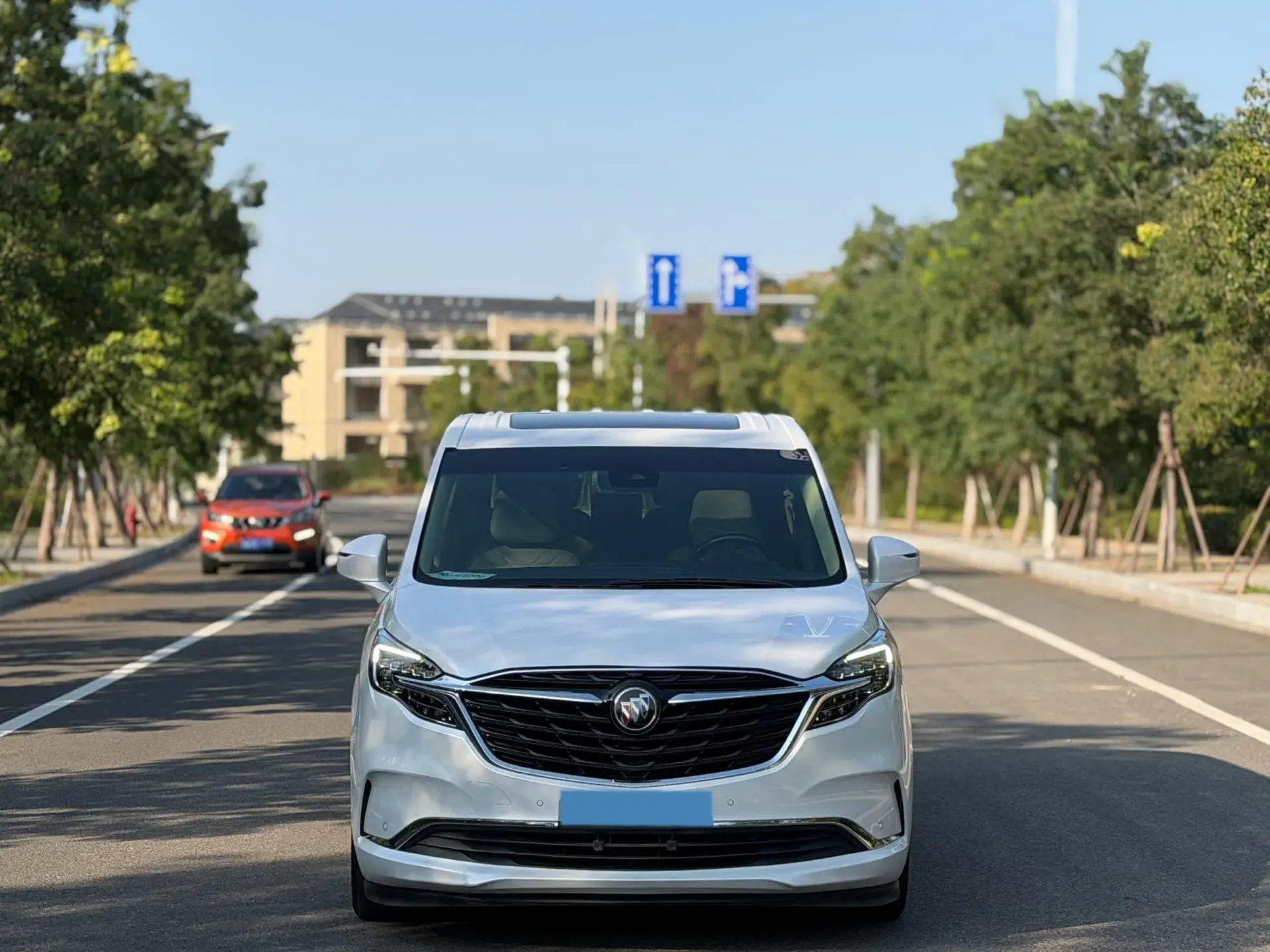 2022 BUICK GL8 thumbnail 2