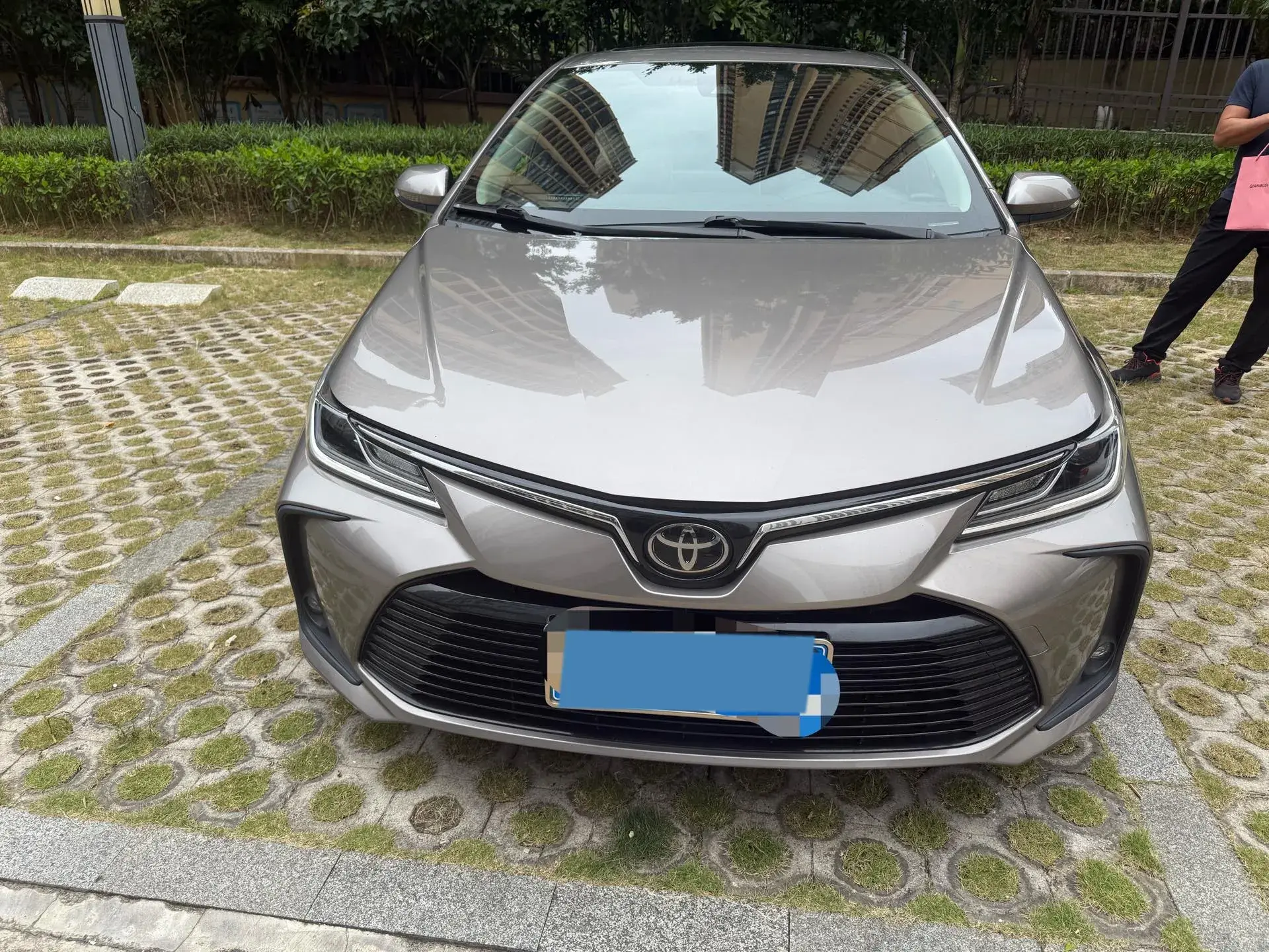 2021 TOYOTA COROLLA thumbnail 2