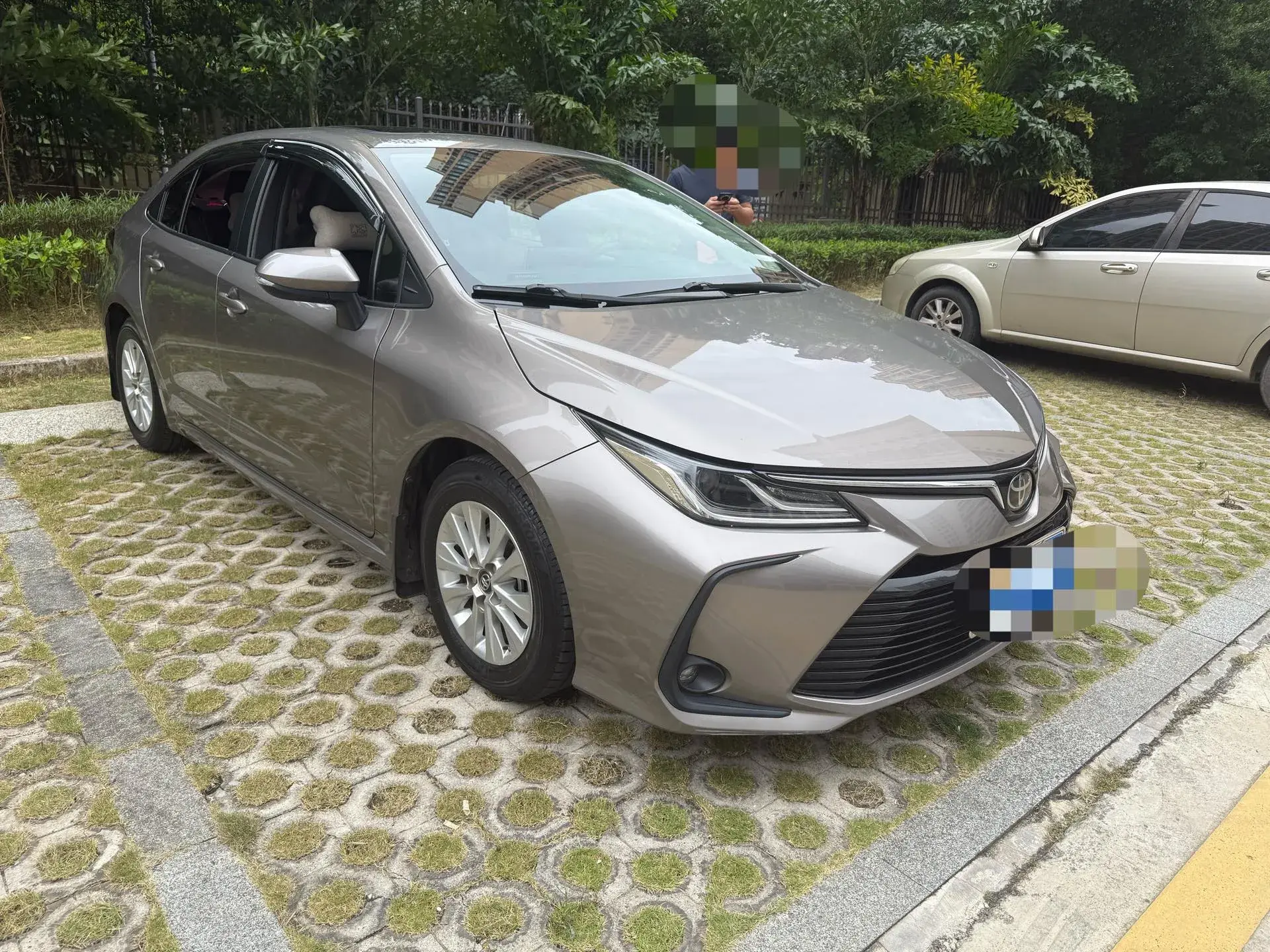 2021 TOYOTA COROLLA thumbnail 3