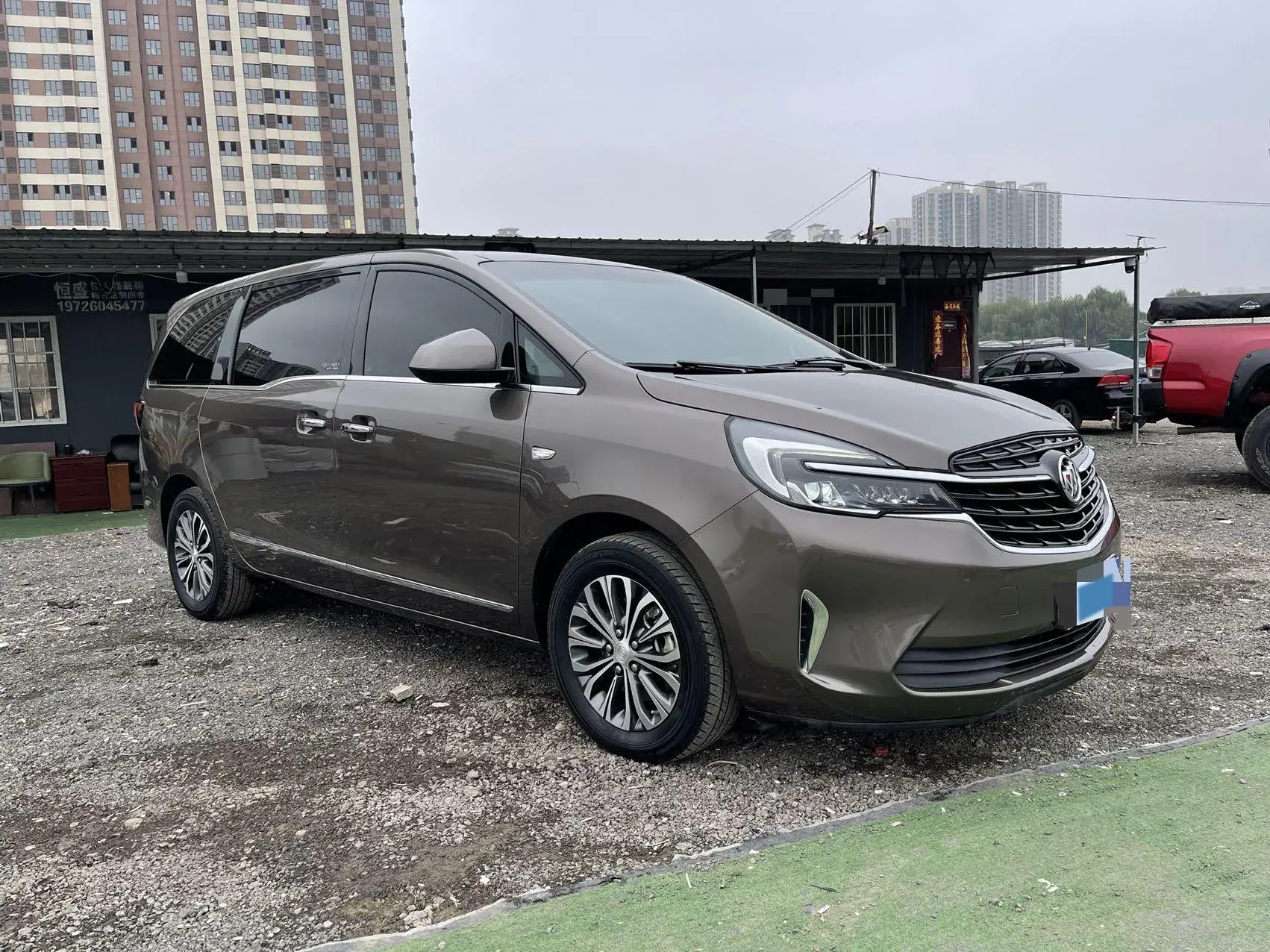 2021 BUICK GL8 thumbnail 3