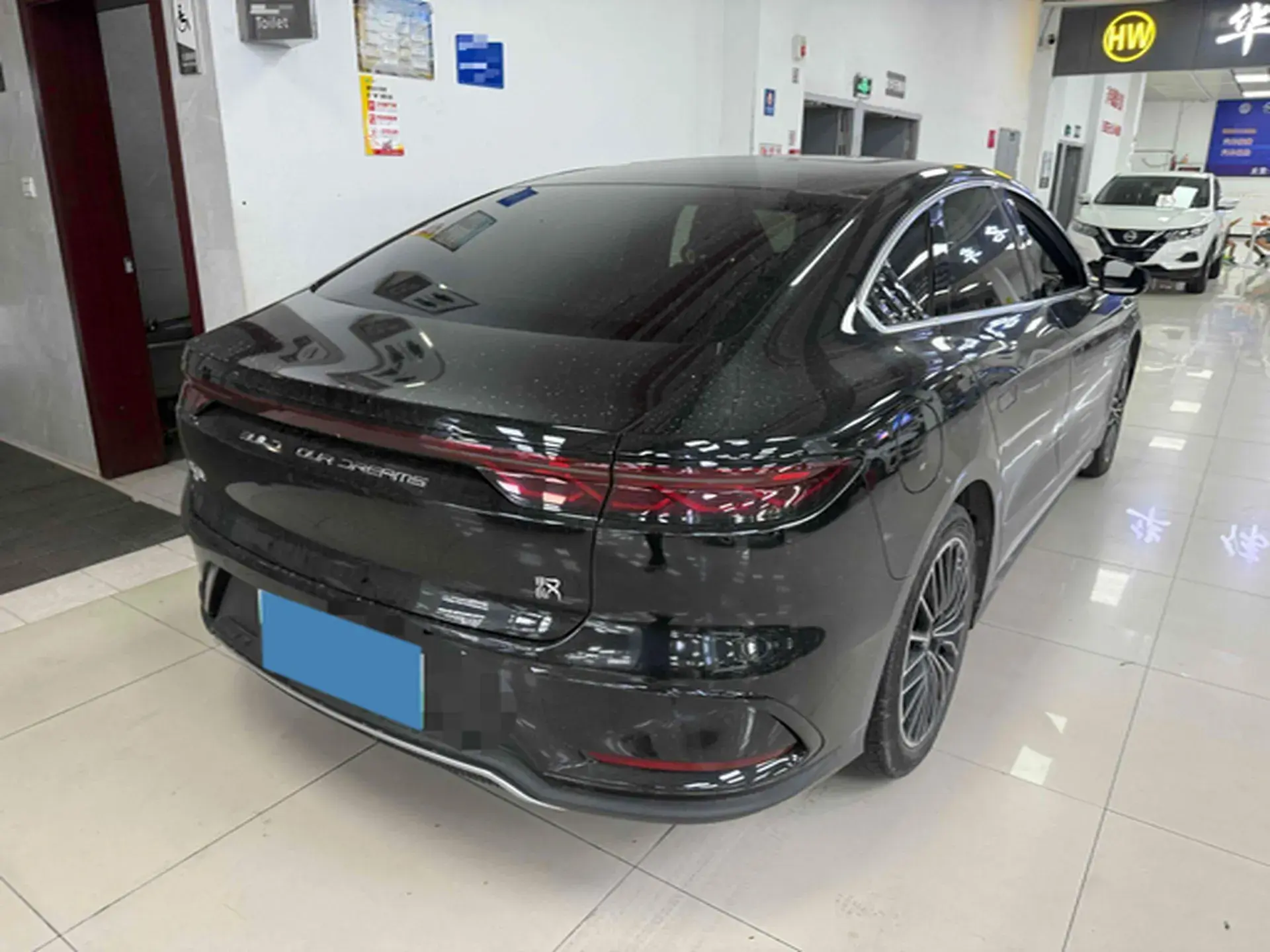 2023 BYD HAN thumbnail 3