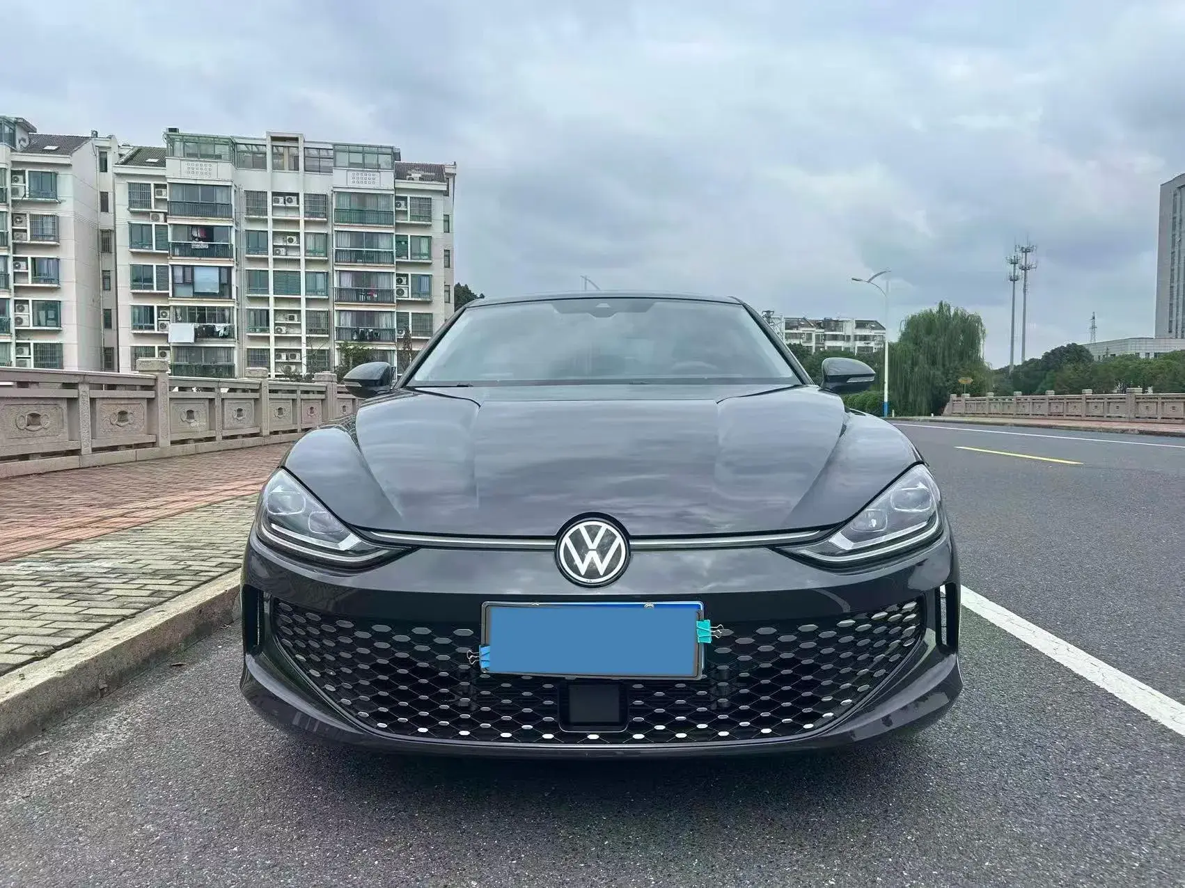 2023 VOLKSWAGEN LAMANDO thumbnail 3