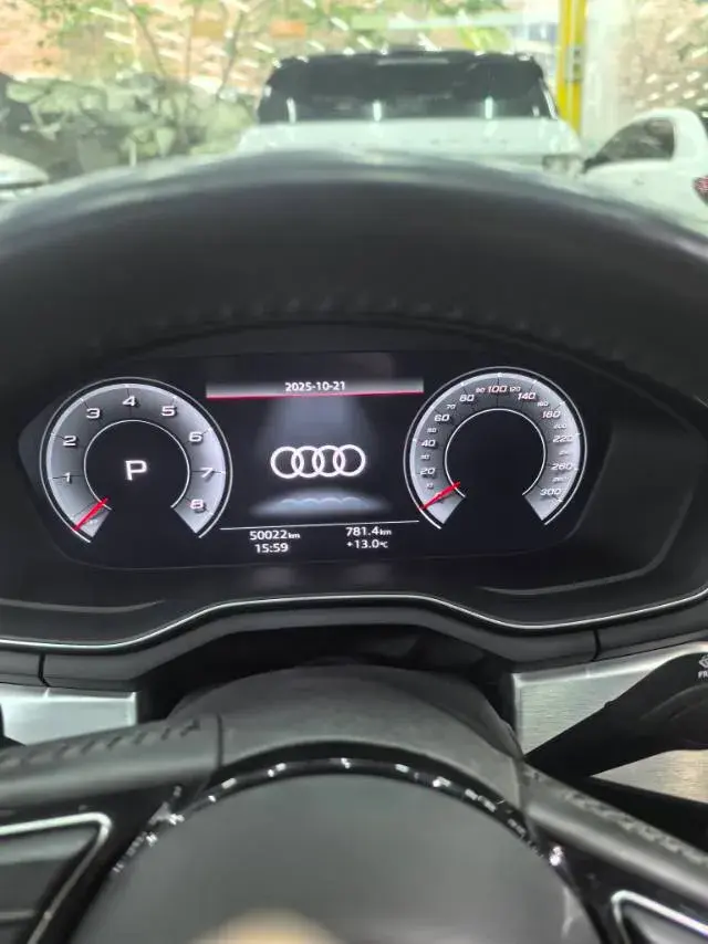 2020 AUDI A4L thumbnail 4