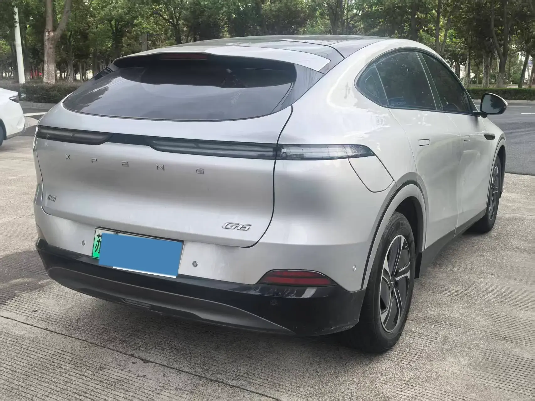 2023 XPENG G6 thumbnail 4