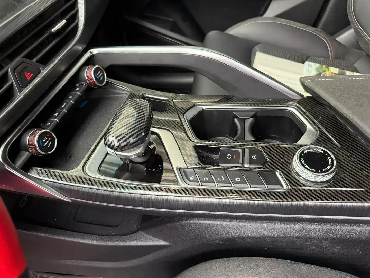 2019 GEELY TUGELLA thumbnail 2