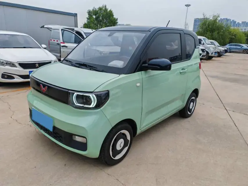 2022 WULING HONGGUANG view 1