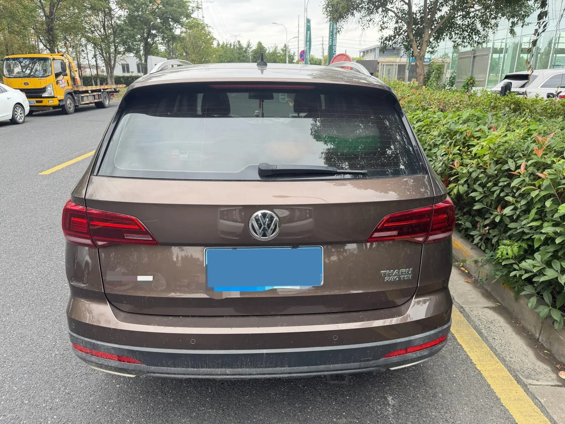 2019 VOLKSWAGEN THARU thumbnail 3