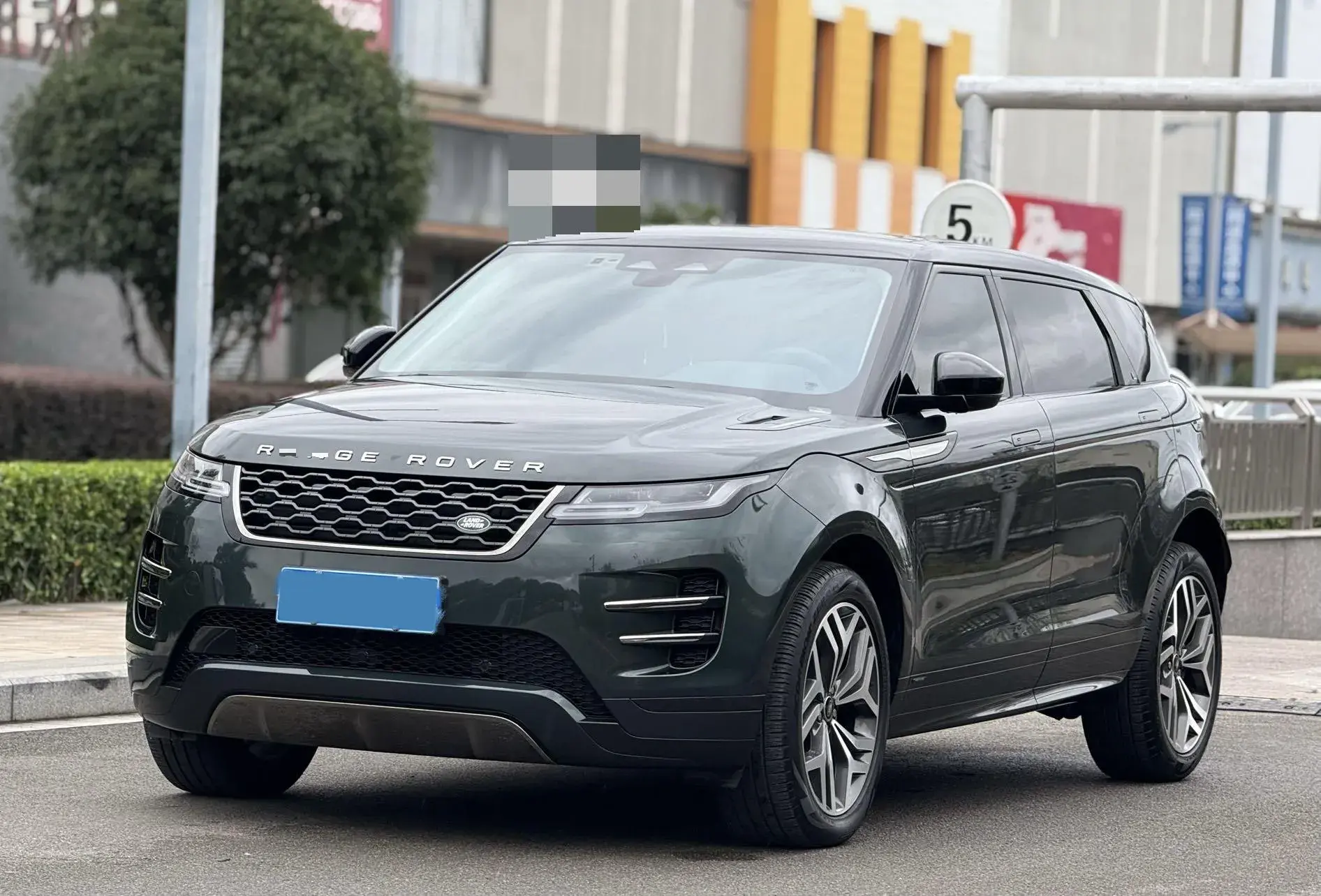 2021 LAND ROVER view 1