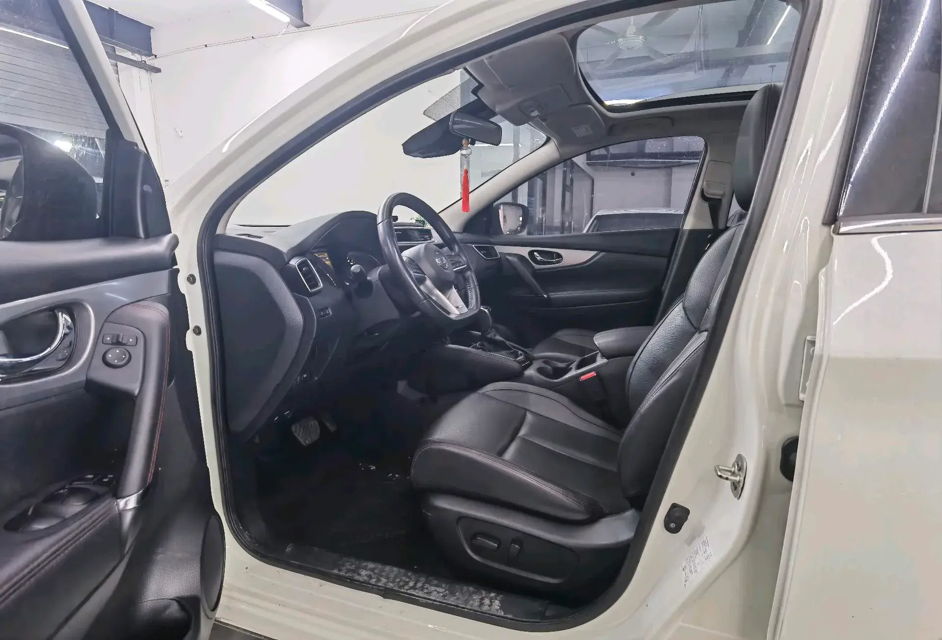 2021 NISSAN QASHQAI thumbnail 4