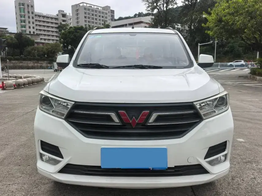 2019 WULING HONGGUANG thumbnail 2