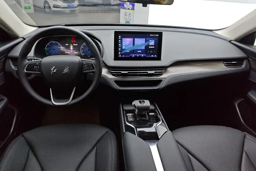 2023 HONGQI E-QM5 thumbnail 4