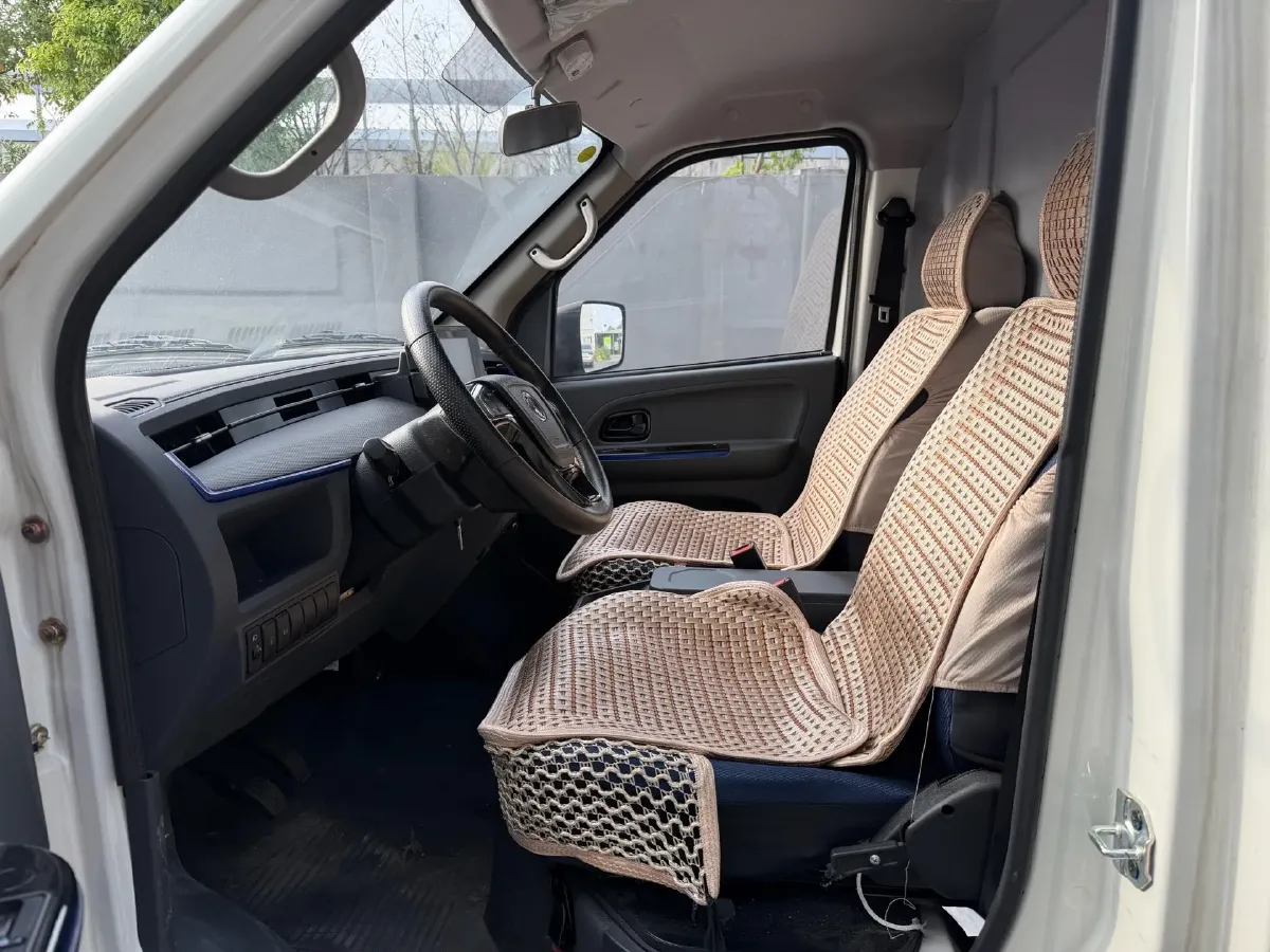 2024 Dongfeng YuFengEM27 BEV 41.472KWH,autocango,china used car exporter,china ev exporter,chinese used car exporter,chinese used ev exporter