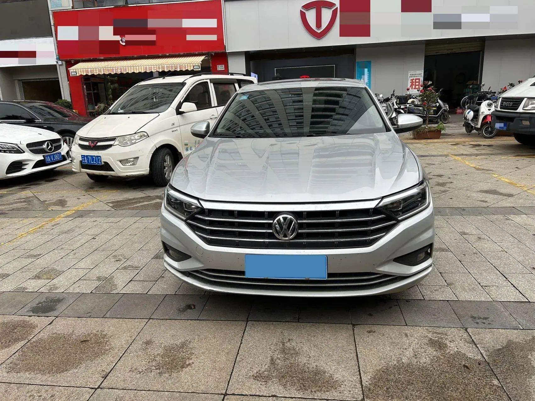 2019 VOLKSWAGEN SAGITAR thumbnail 2