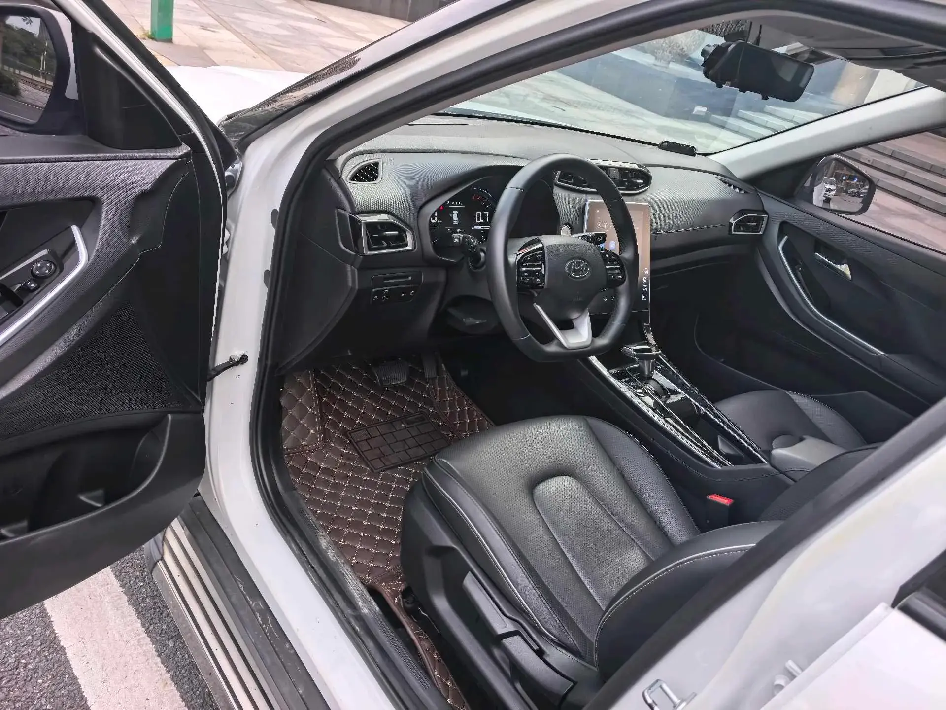 2020 HYUNDAI IX25 thumbnail 3