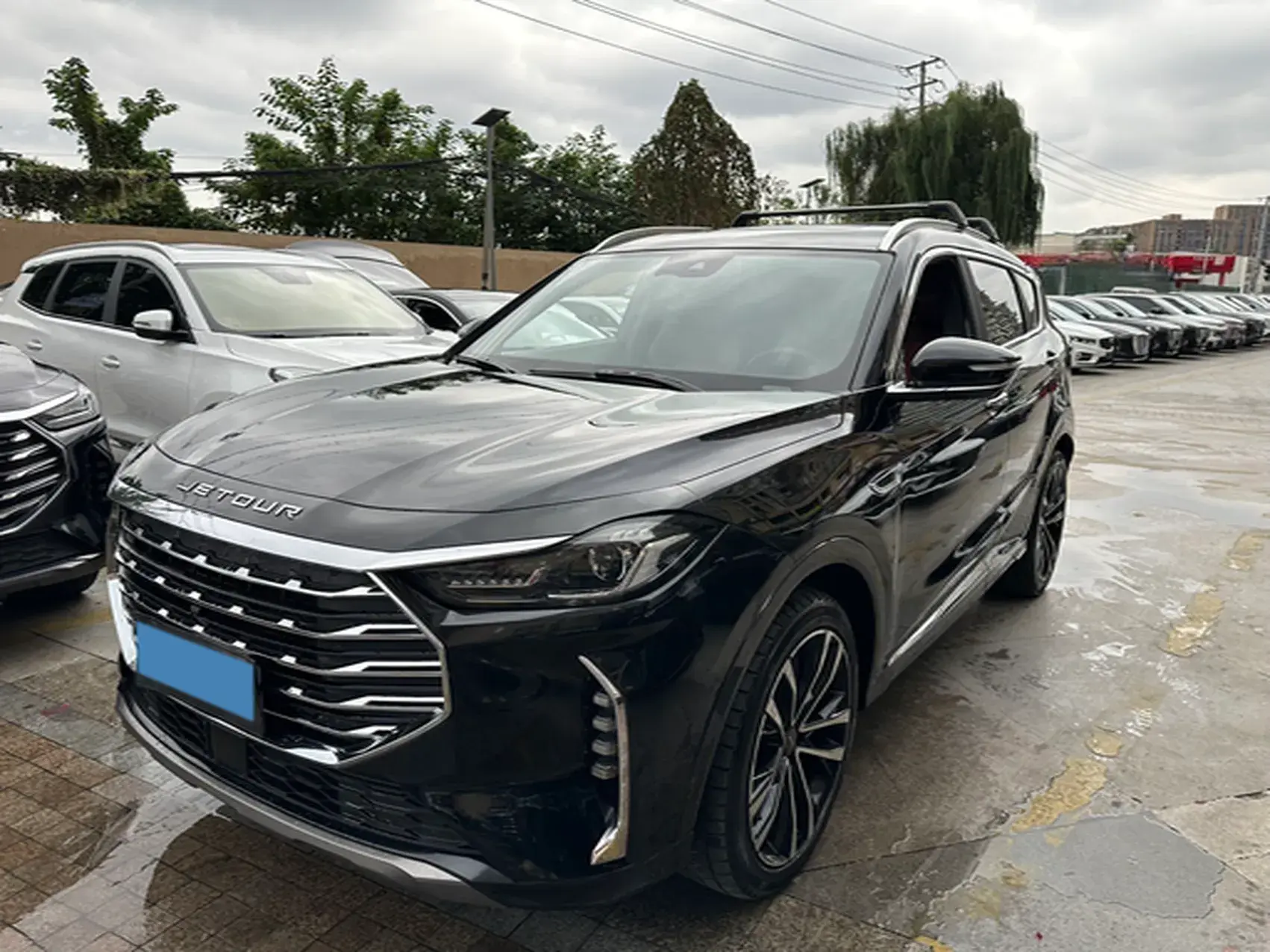 2021 JETOUR X70 view 1